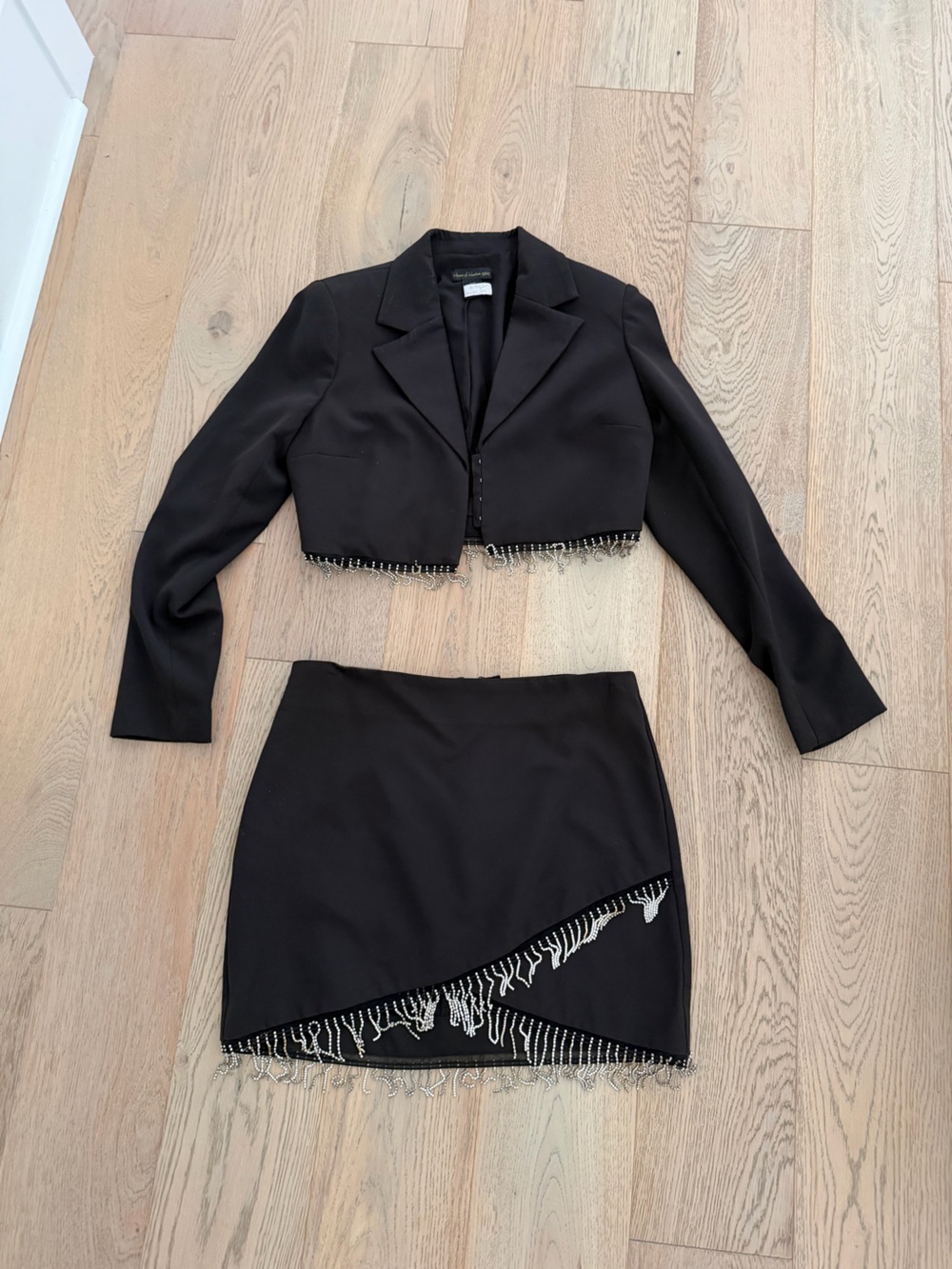 House of Harlow 1960 Black Crystal Fringe SET Blazer and Skirt M - Picture 2 of 4
